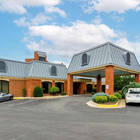 Best Western Staunton Inn Exterior foto